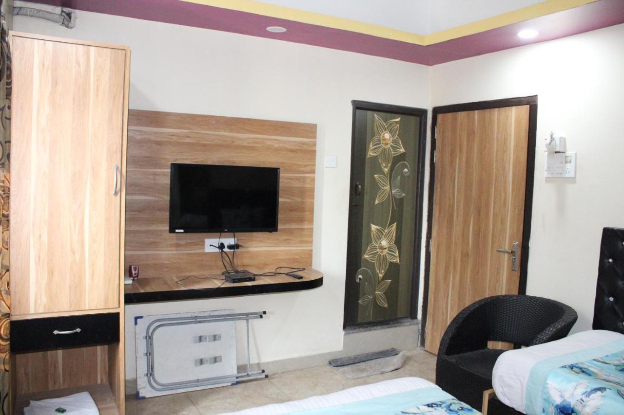 Hotel Square Park Dibrugarh Dış mekan fotoğraf