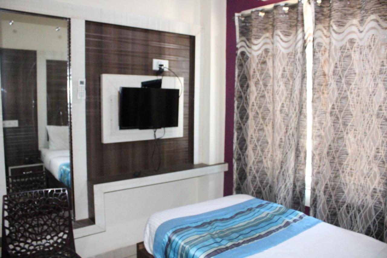Hotel Square Park Dibrugarh Dış mekan fotoğraf